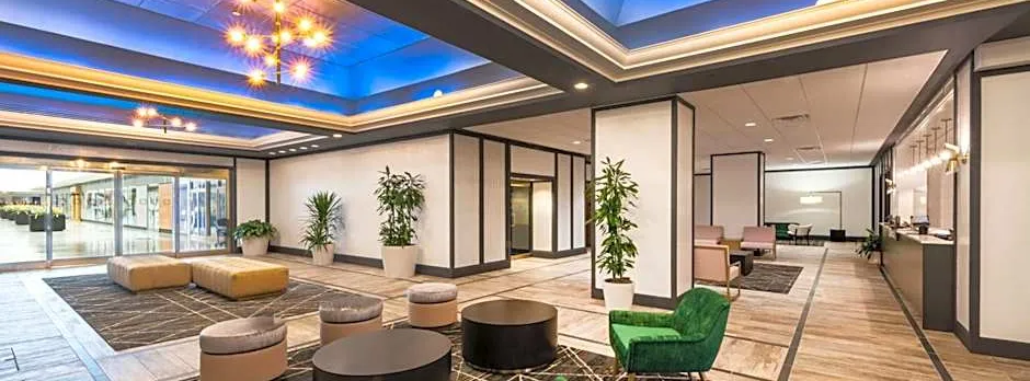 DoubleTree by Hilton Newark Penn Station