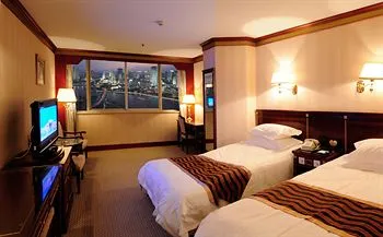 Golden Port Hotel