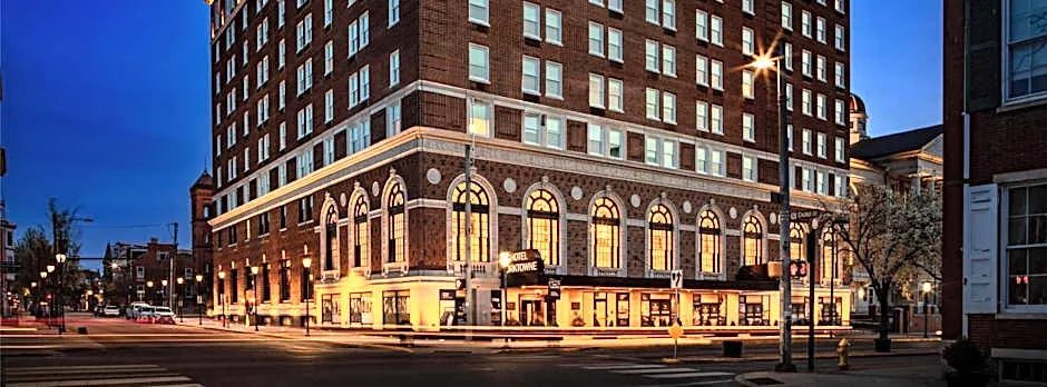 The Yorktowne Hotel, Tapestry Collection by Hilton