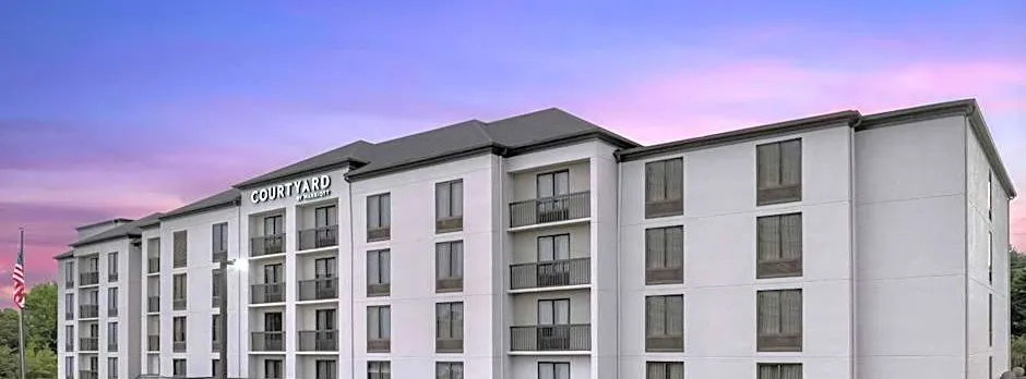 Courtyard by Marriott Bloomington