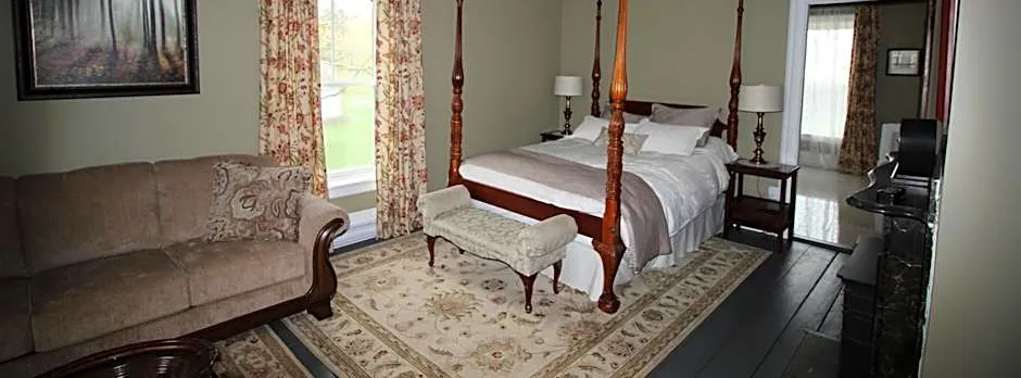 Maplehurst Manor Bed and Breakfast