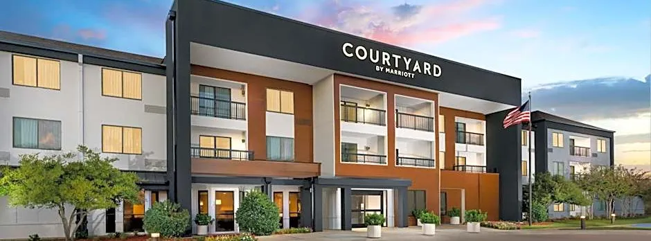 Courtyard by Marriott Dallas Lewisville
