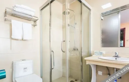 Outefu Business Hostel