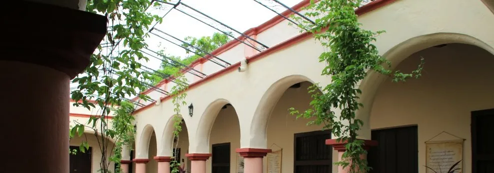Hotel E La Avellaneda