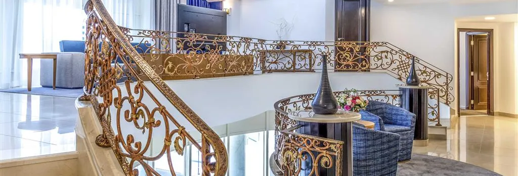 Swissôtel Al Murooj Dubai