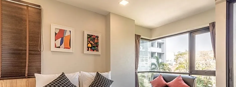 Casa Luxe Hotel and Resident