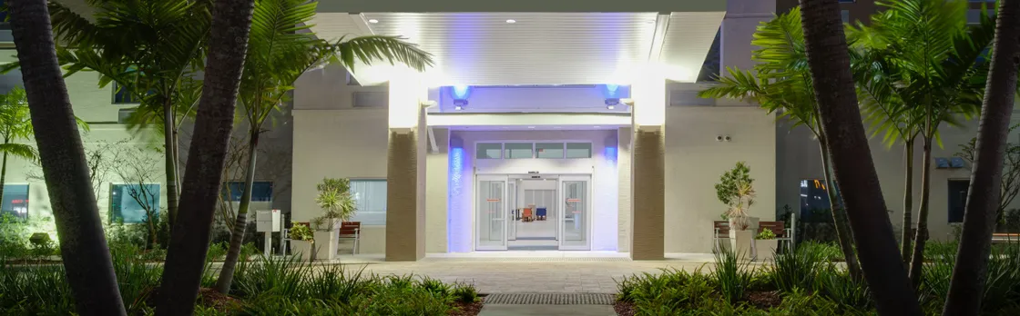 Holiday Inn Exp Airport Cruise