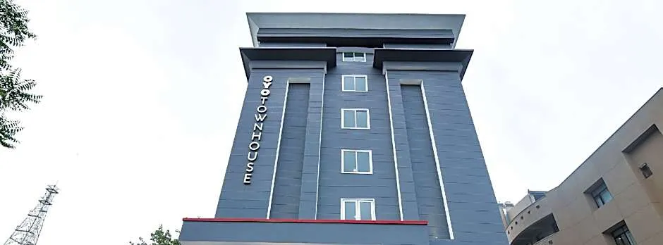 Super Townhouse C Scheme Ahinsa Circle
