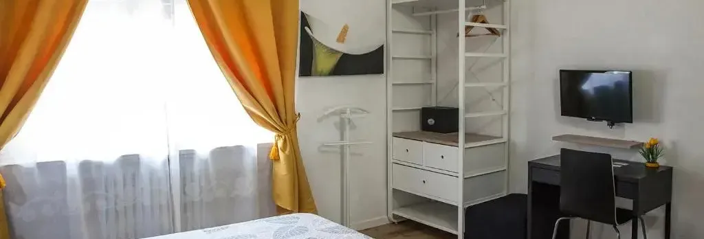Aurelia Rooms
