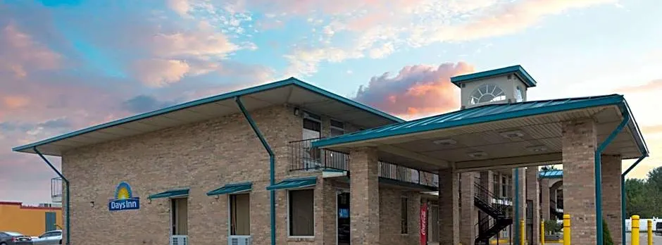 Days Inn by Wyndham Forest
