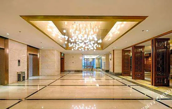 Kaisa Keyu Hotel (Shenzhen East Railway Station Buji Subway Station)