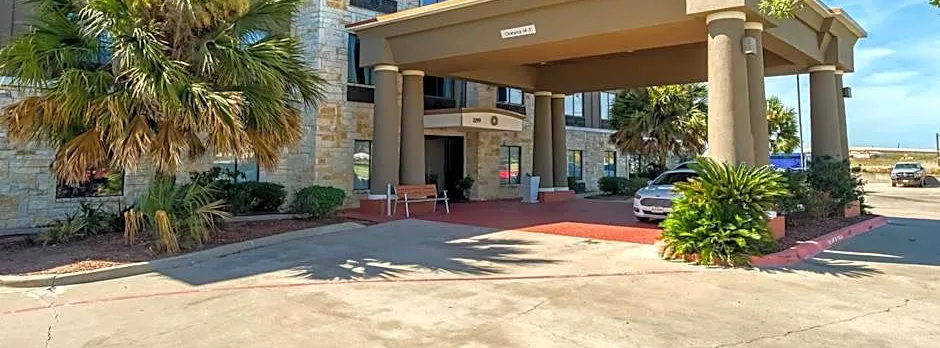 Holiday Inn Express and Suites Beeville By IHG
