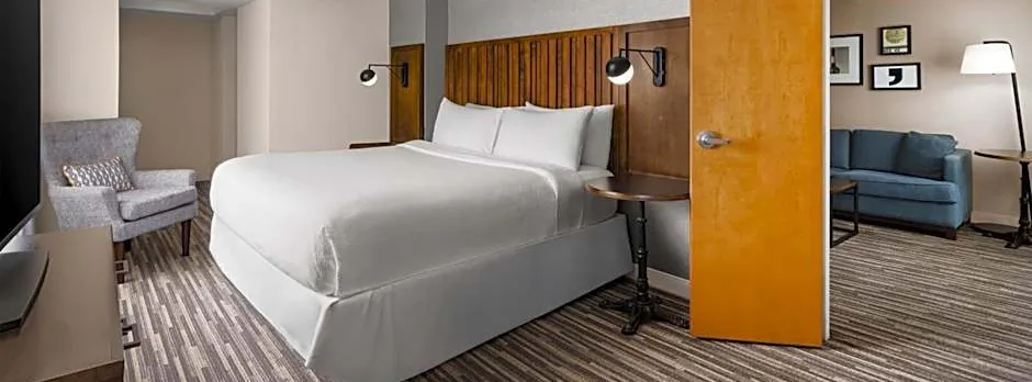 Best Western Premier Plainview-Long Island Hotel