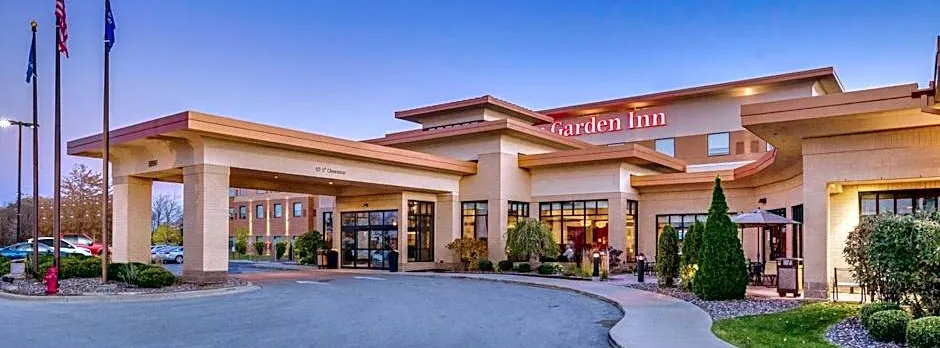 Hilton Garden Inn Milwaukee Airport