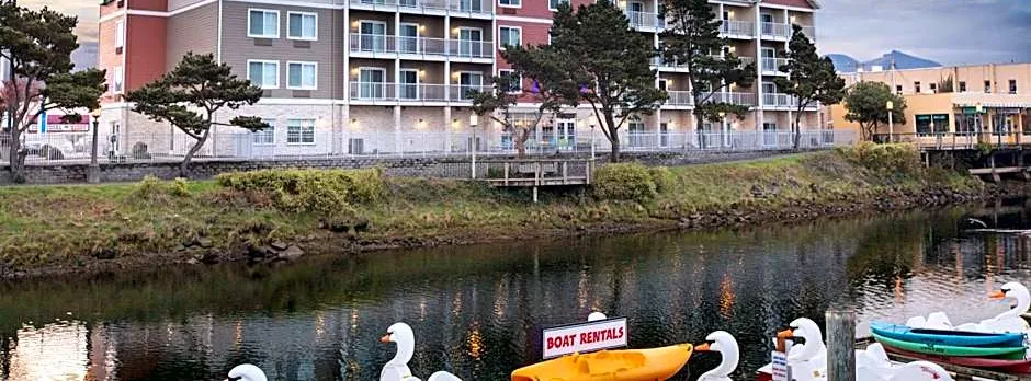 Holiday Inn Express Hotel & Suites Seaside Convention Center By IHG