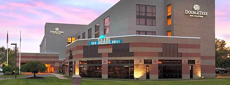 DoubleTree by Hilton Hartford - Bradley Airport
