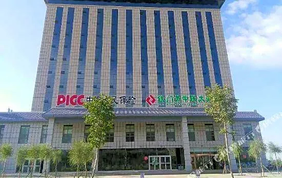 Tie Men Guan Zhong Lian Hotel