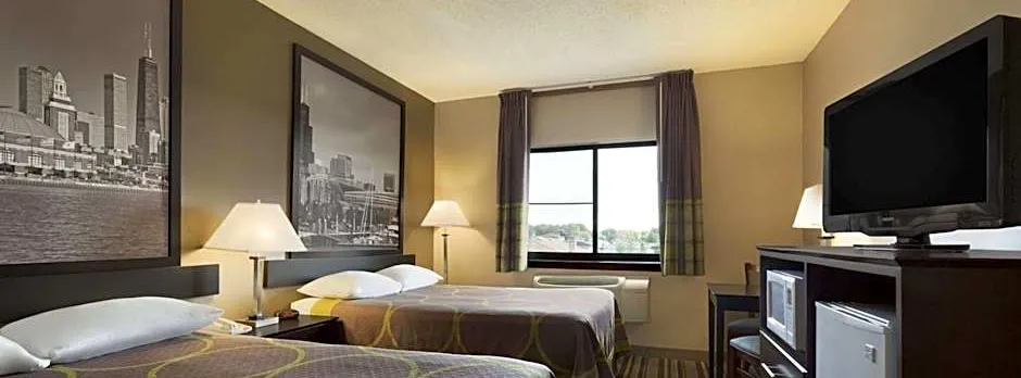 Super 8 by Wyndham Bridgeview/Chicago Area