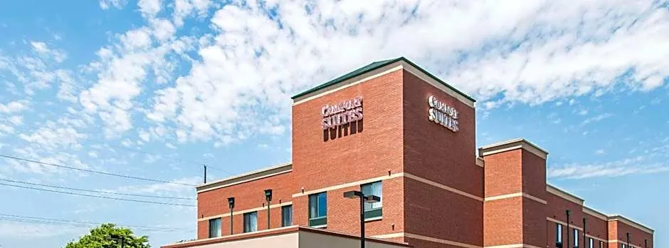 Comfort Suites Canton - Detroit