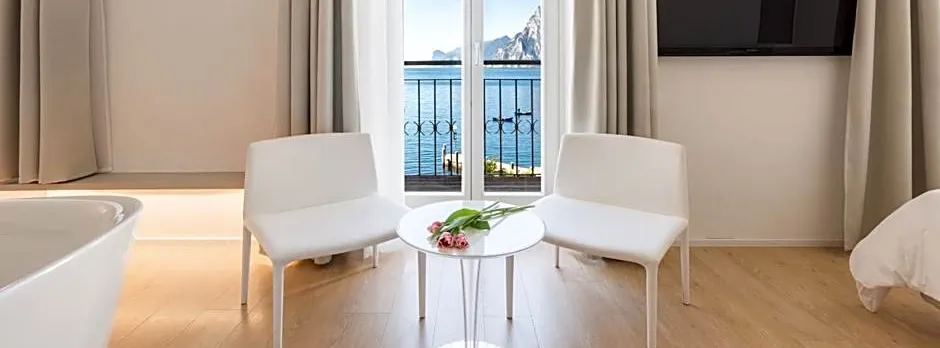 Hotel Lago Di Garda