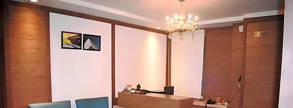 Lemonwood Suites By F9 Hotels