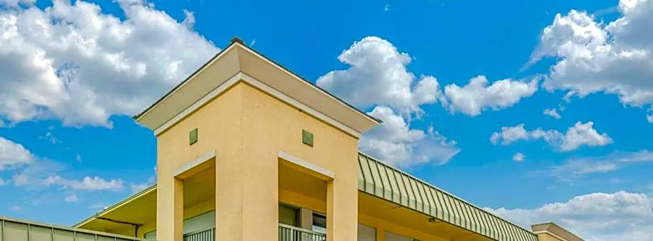 Quality Inn Savannah Historic District