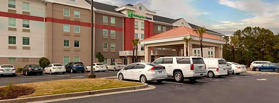 Holiday Inn Express Myrtle Beach-Broadway at the Beach By IHG