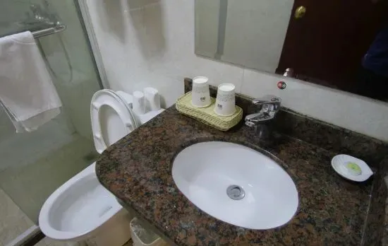 GreenTree Inn Shanghai Hongqiao Airport Huqingping Highway Shell Hotel