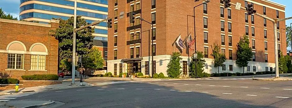 Hampton Inn & Suites Knoxville-Downtown