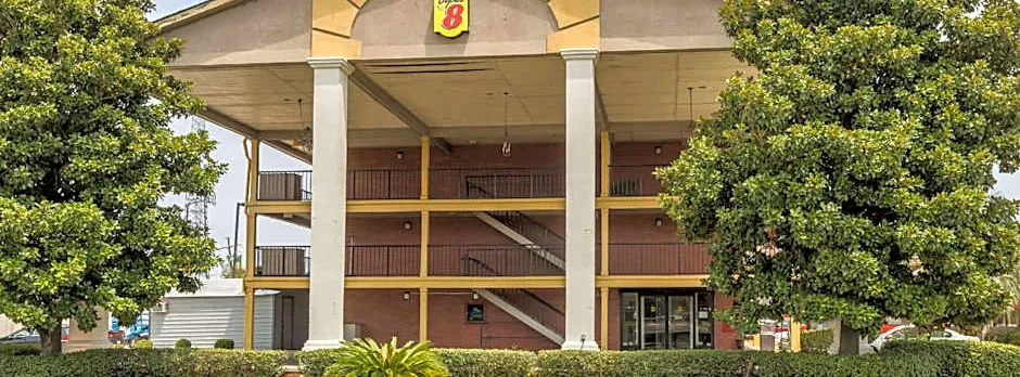 Super 8 by Wyndham Metairie