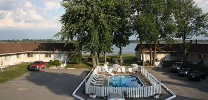 Au Doc Motel