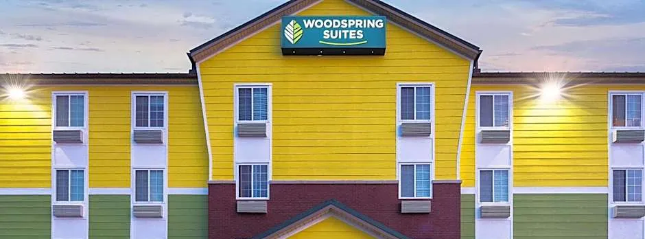 WoodSpring Suites Tyler Rose Garden