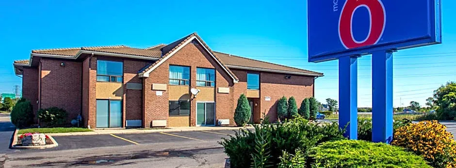 Motel 6 Amherst, NY - Buffalo
