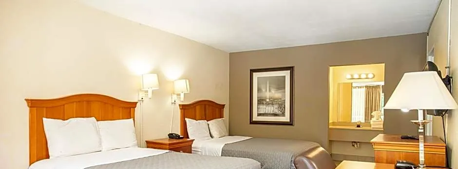 OYO hotel Greensboro east I 40