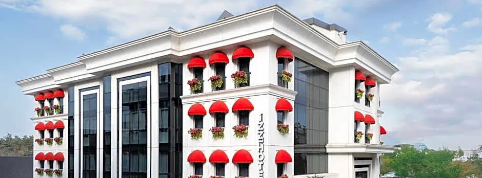İzz Hotel Koşuyolu