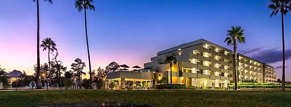 Palazzo Lakeside Hotel