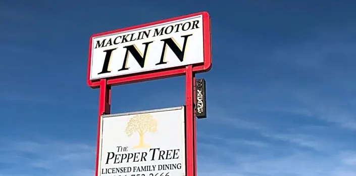 Macklin Motor Inn