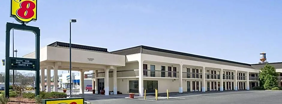 Super 8 by Wyndham Oxford