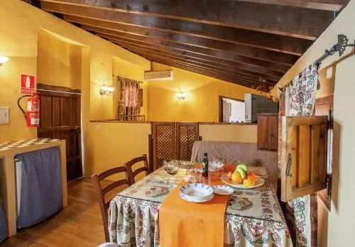 Vintage Farmhouse in Algarinejo with Terrace
