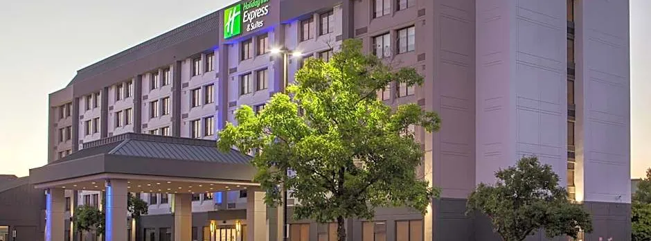 Holiday Inn Express & Suites Mississauga-Toronto Southwest By IHG