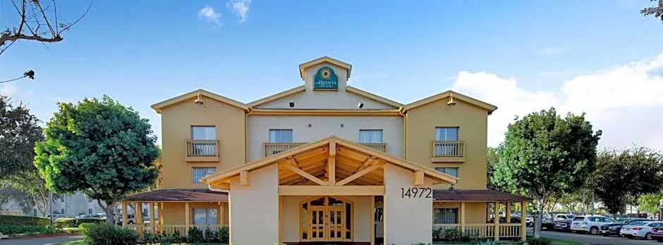 La Quinta Inn & Suites by Wyndham Irvine Spectrum