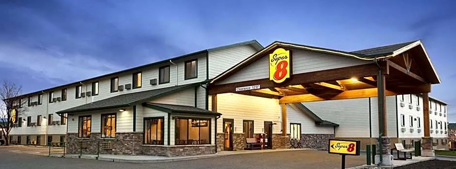 Super 8 by Wyndham Bozeman