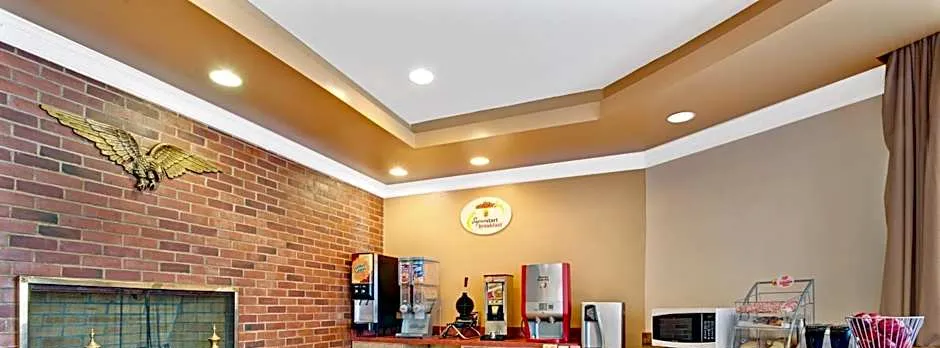 Super 8 by Wyndham Milford/New Haven