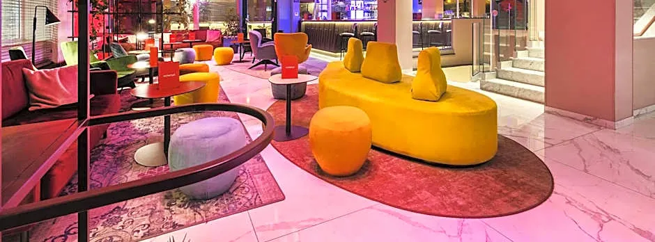 Adesso Hotel