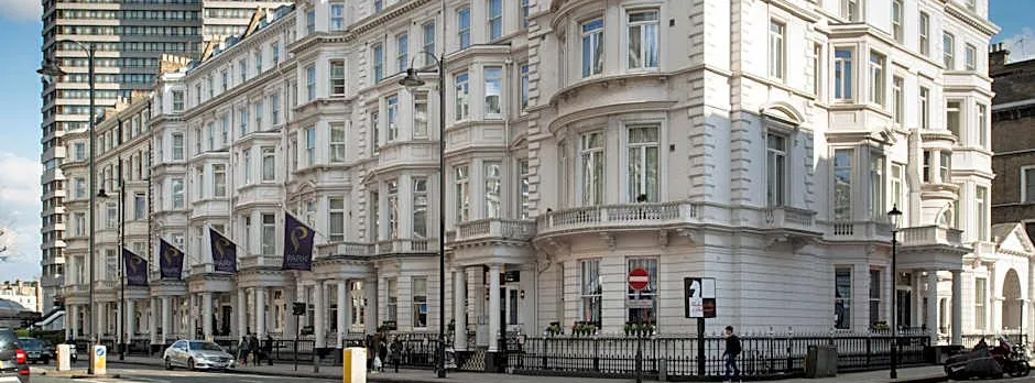 Park International Hotel