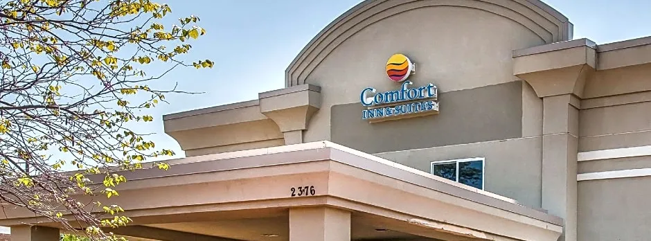 Quality Inn & Suites Ann Arbor Hwy 23