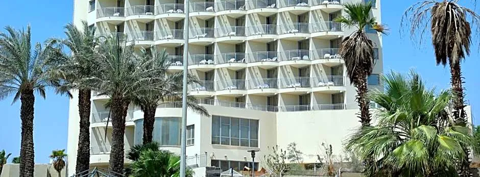 Adi Hotel