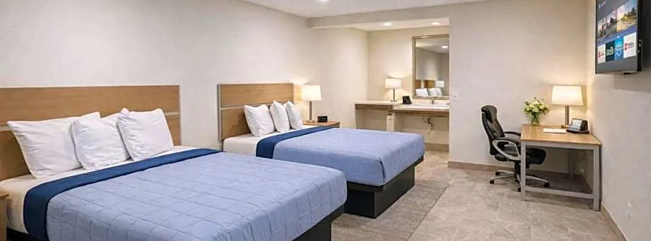 Super 8 by Wyndham Bakersfield CA Near Airport
