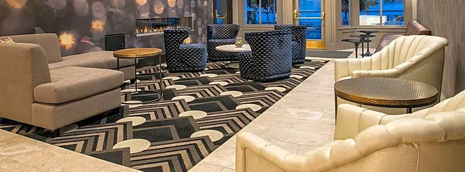 Harlow Hotel