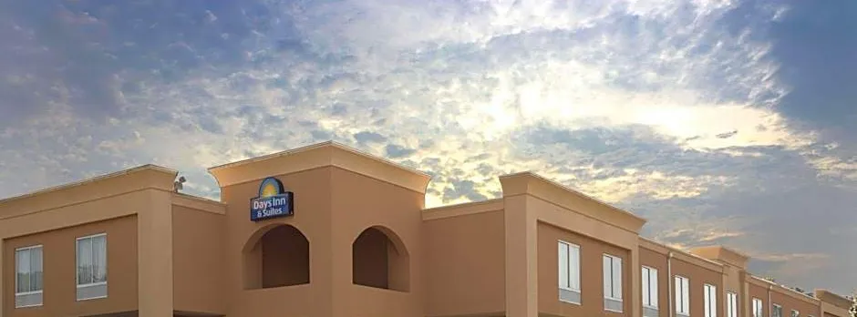 Days Inn by Wyndham Greenville